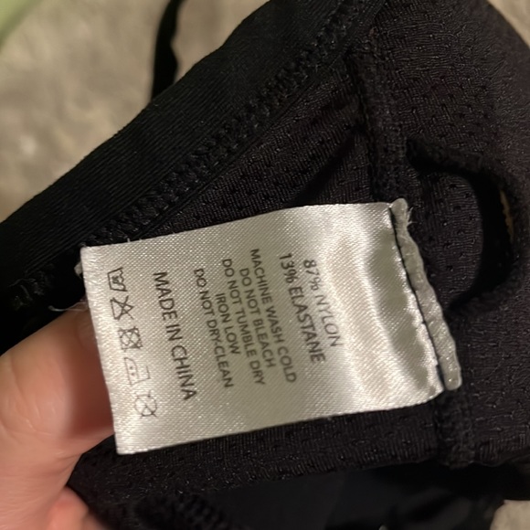 SASKI SPORT BRA NWOT - Picture 4 of 5